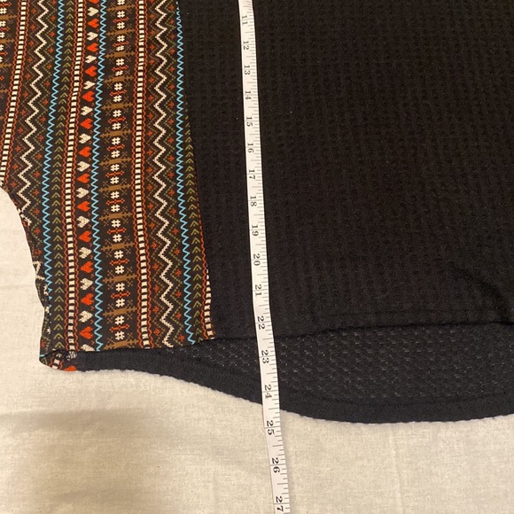 Umgee Waffle Knit Boho Print Top - Picture 9 of 11